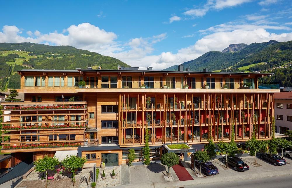Small Luxury Hotel Of The World - Dasposthotel Zell am Ziller Exteriör bild